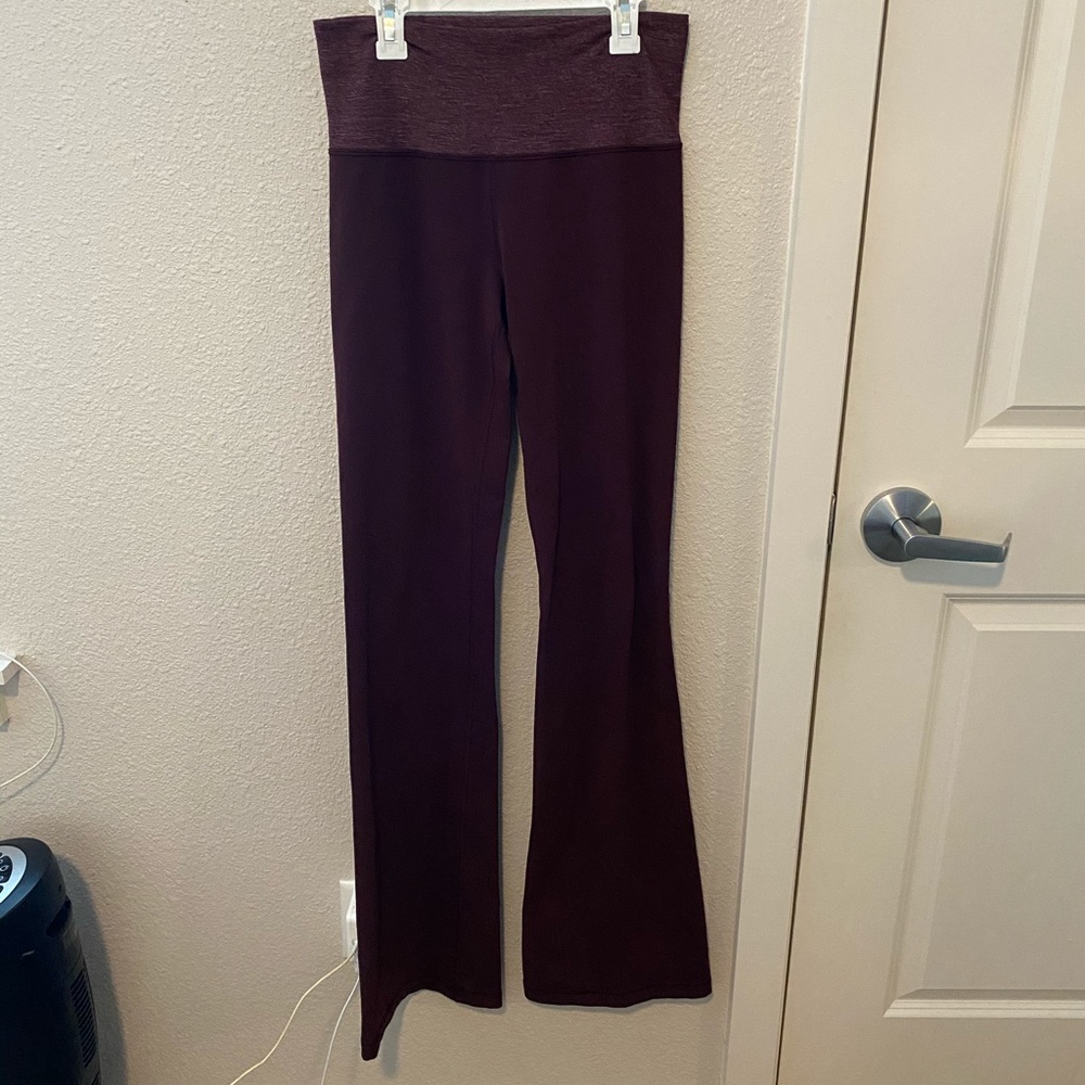 Lululemon yoga pants